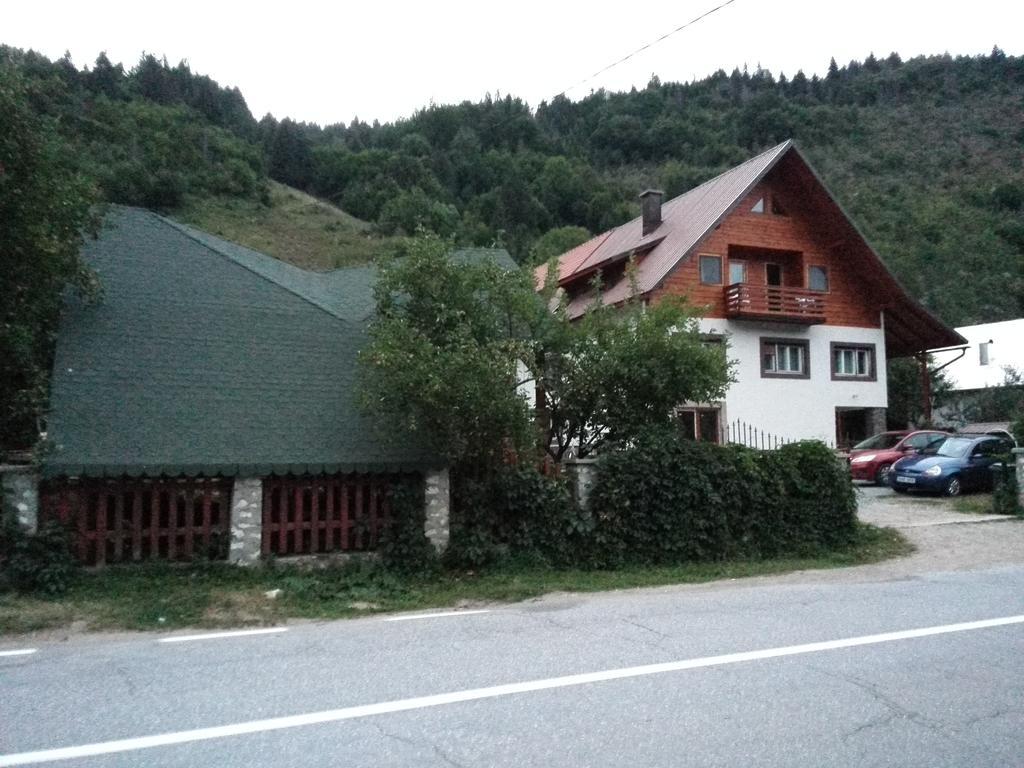 Pensiunea Piatra Mandrutului Скерішоара Екстер'єр фото